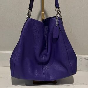 EUC Coach Madison Phoebe shoulder bag in purple pebbled leather